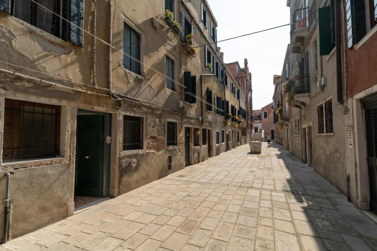 San Giacomo Pied-a-terre House By Wonderful Italy *