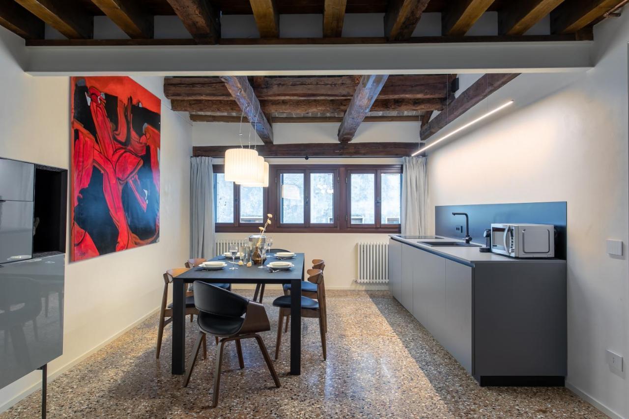 Palazzo Venere Apartment