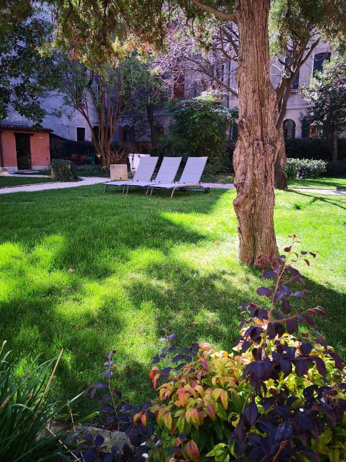 Cinqueteste Luxury 2* Veneza