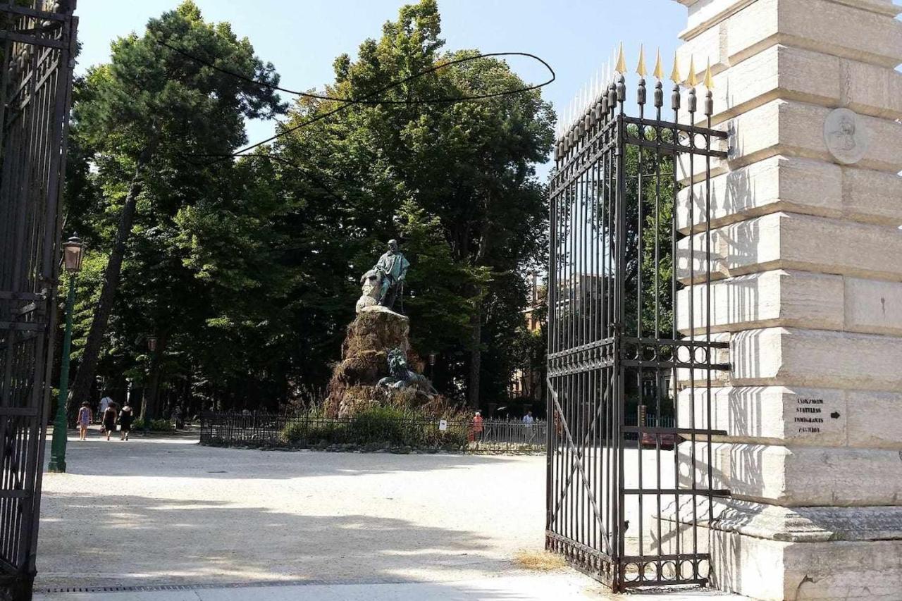 In The Heart Of Free Internet Appartamento