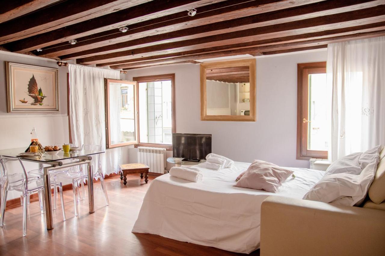 Apartment Superior In Via Garibaldi By Bricola
