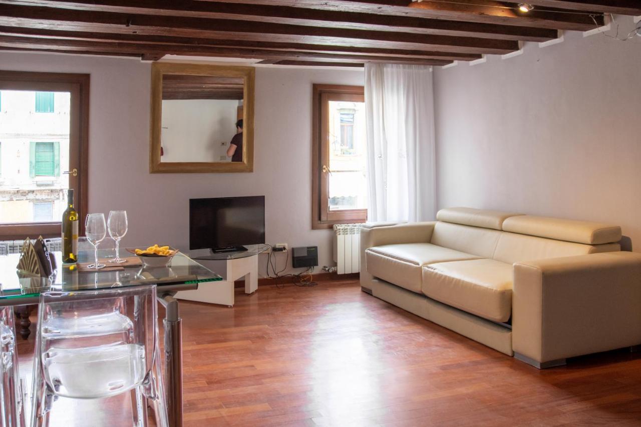 Superior In Via Garibaldi By Bricola Apartment