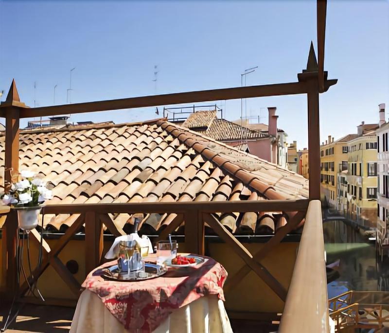 Al Palazzetto 2*