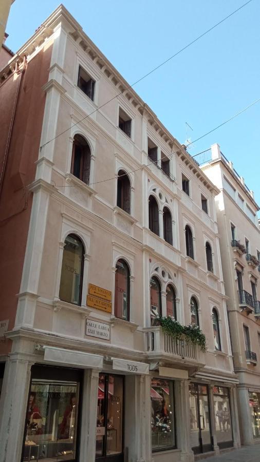 Ca' Pedrocchi Guest house Venice