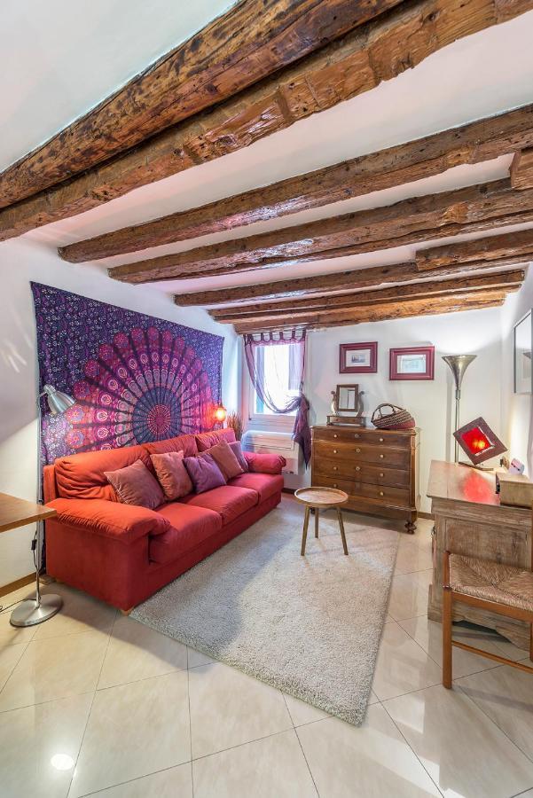 Piccolo - Cozy In The Heart Of Authentic *