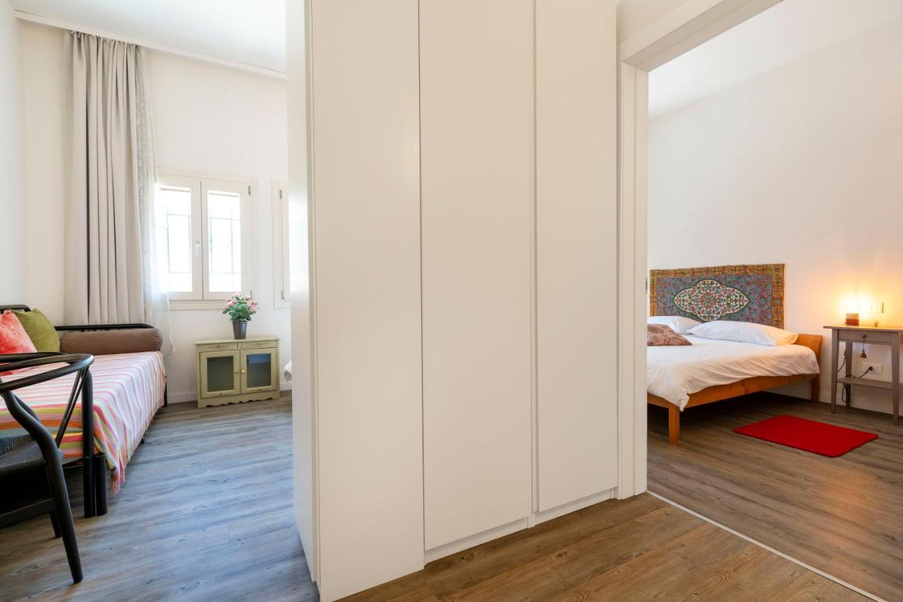 Snug With Private Courtyard M0270422677 Apartment