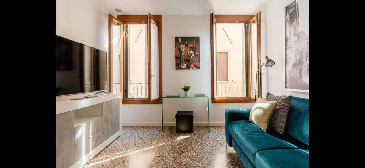 Apartment San Marco Luxury Apartments Steps From St Marks Venice