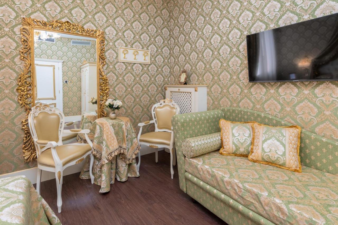 La Veneziana Boutique * Venice