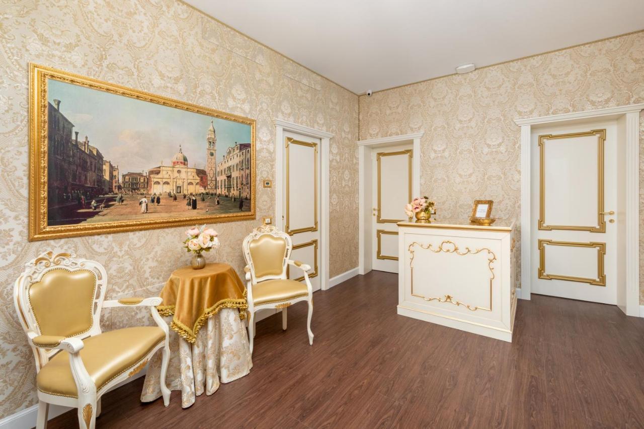 La Veneziana Boutique Venice