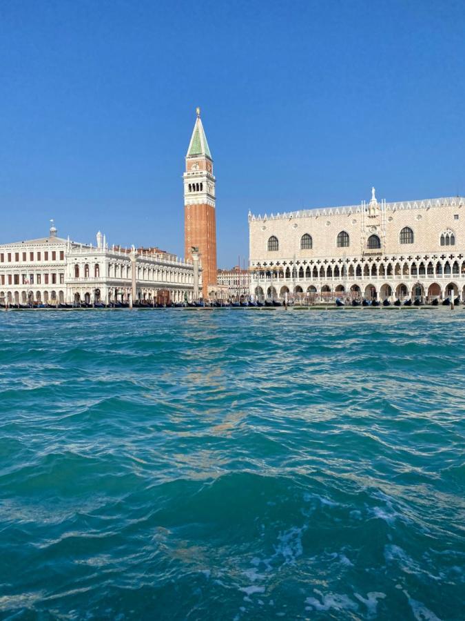 Apartment Wow 5 Min From San Marco