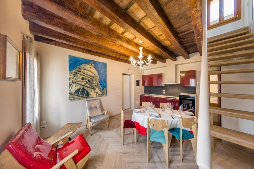 Elite Stunning Venetian Apt. Close Accademia Apartamento Veneza