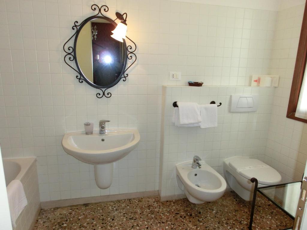 Al Palazzetto Venice