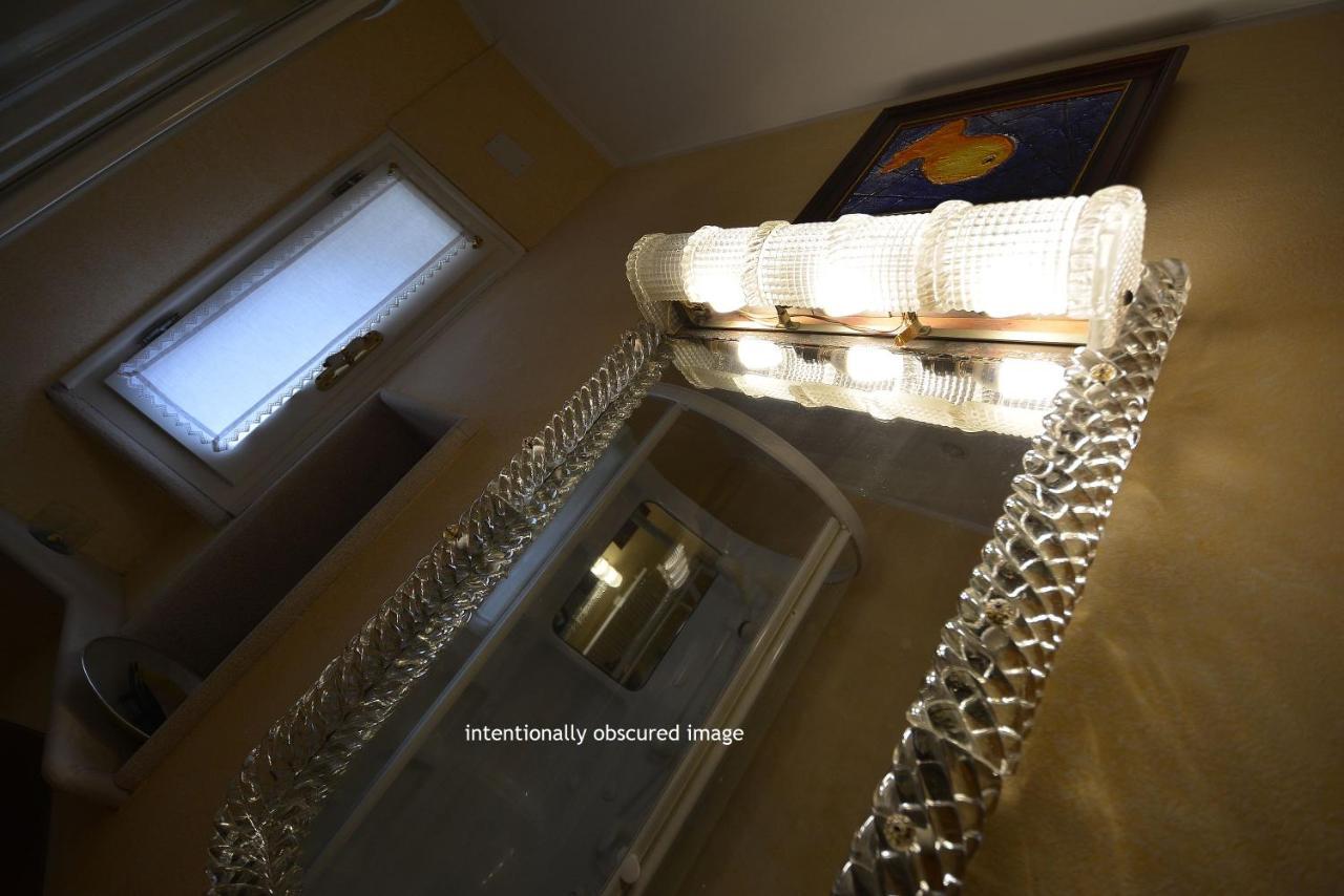 Rococo Apartment *