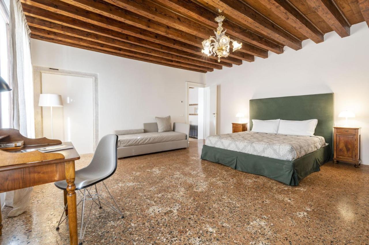 Sensale Apartment *