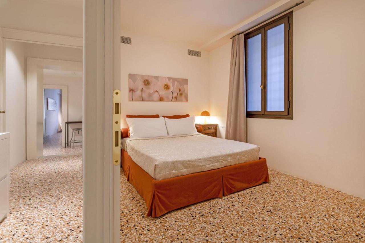 Sensale Apartment *