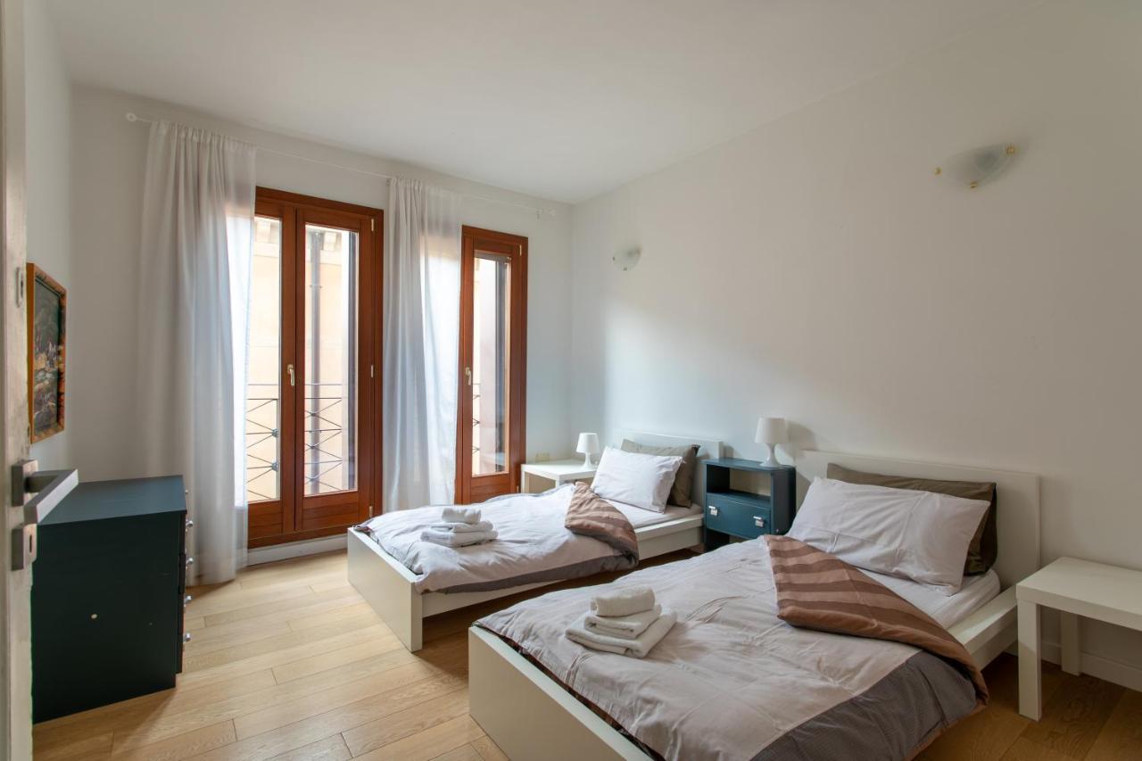 Apartment Lance With Lift, 2 Minutes Walk From The Train Station Venice