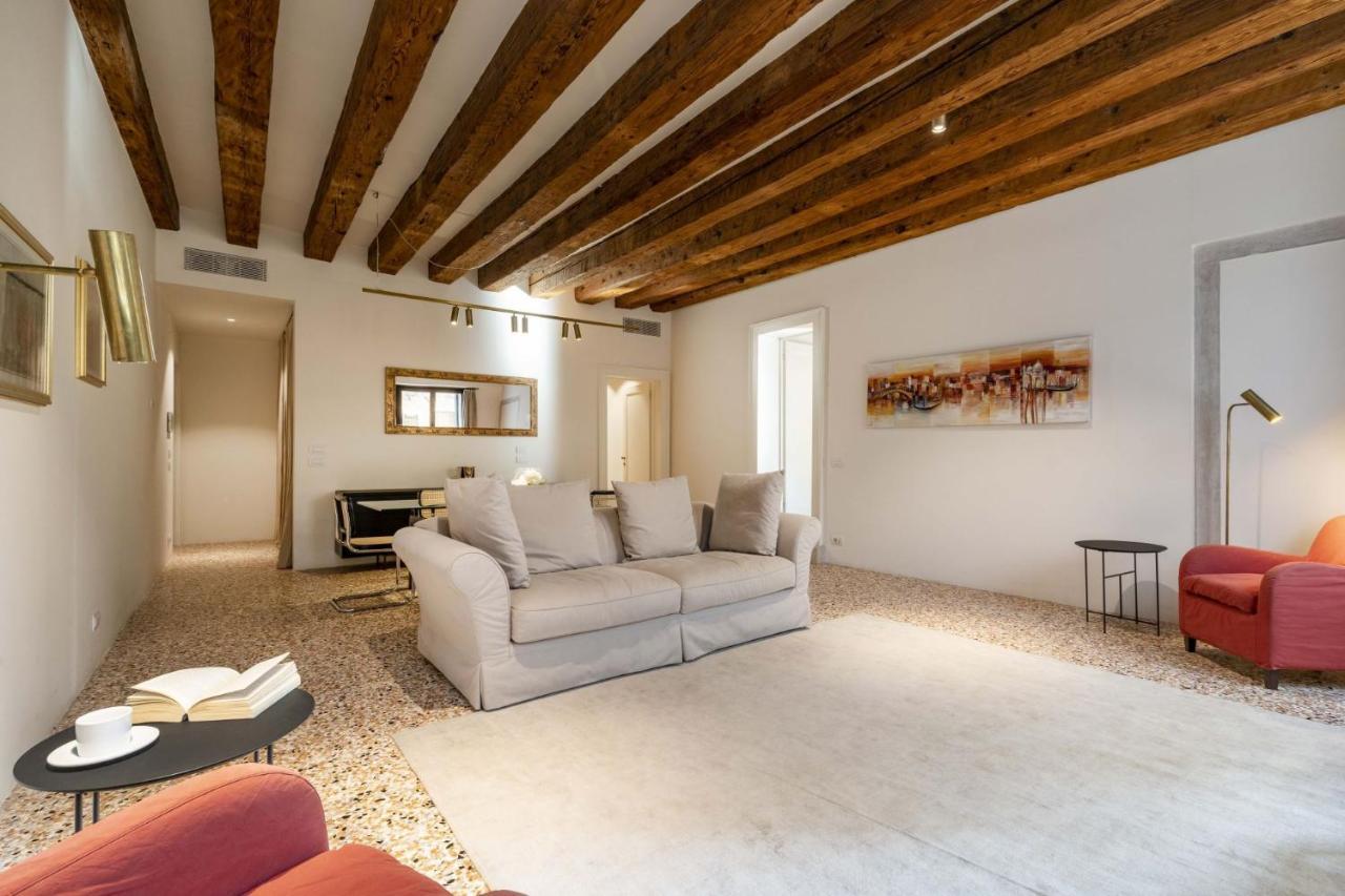 Sensale Apartment
