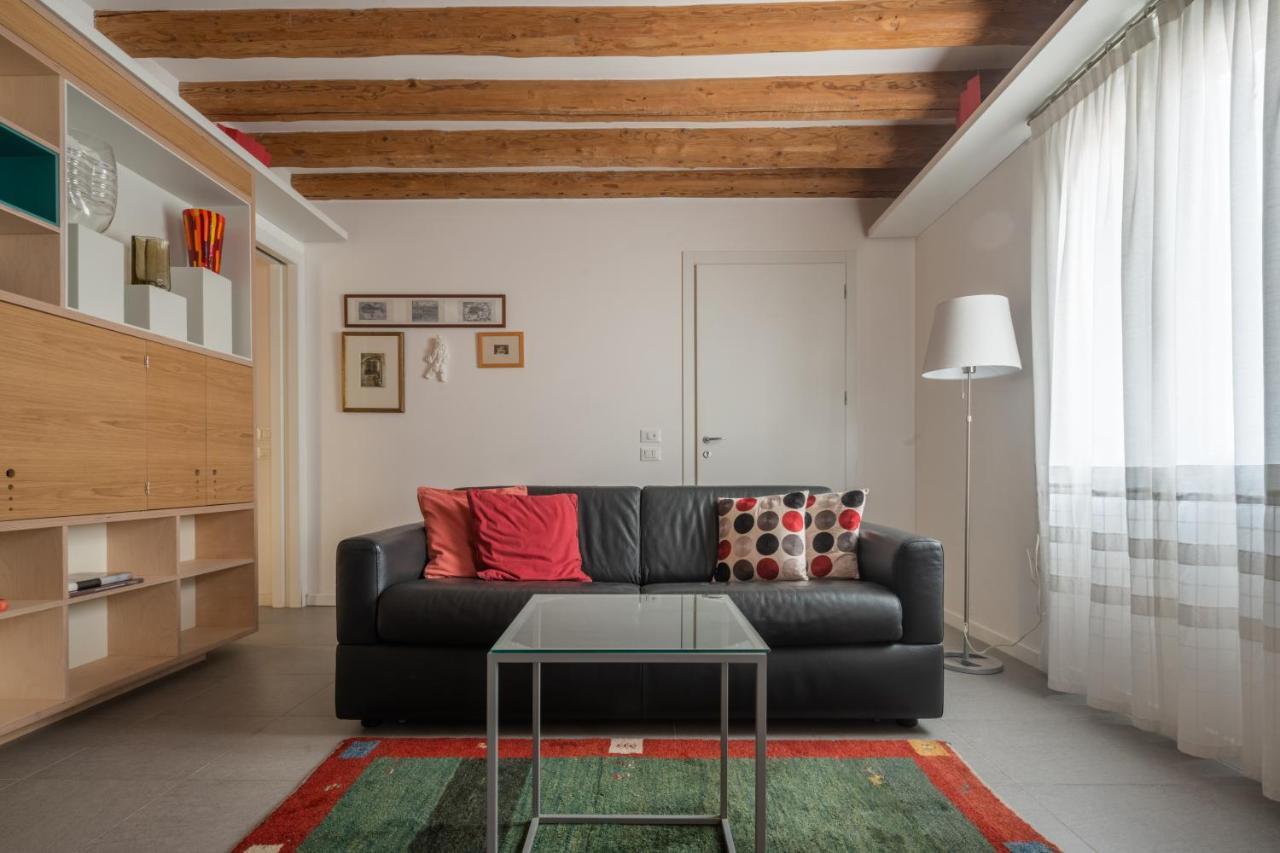 Apartment Luxury Garden Mansion R&r Venice