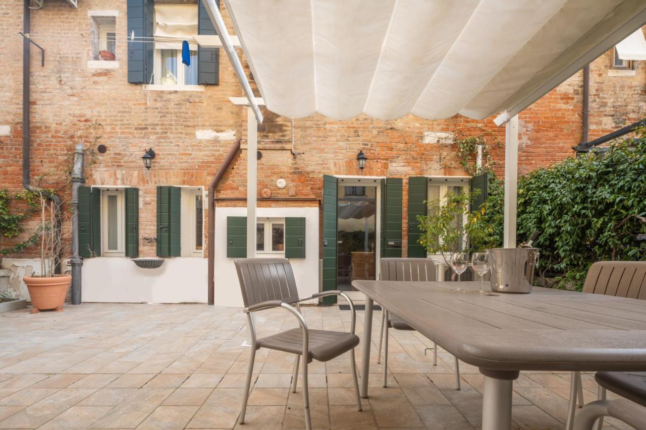 Luxury Garden Mansion R&r Apartment *