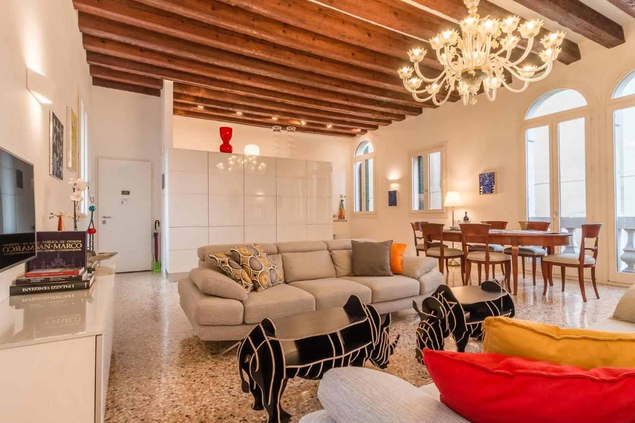 Appartamento Gallery House *