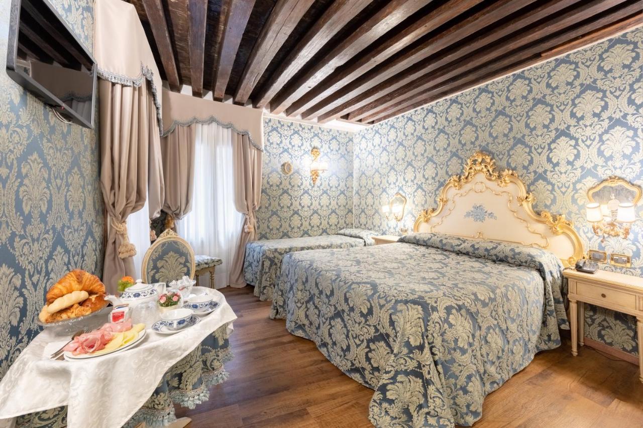 Residenza La Loggia Bed & Breakfast 2*