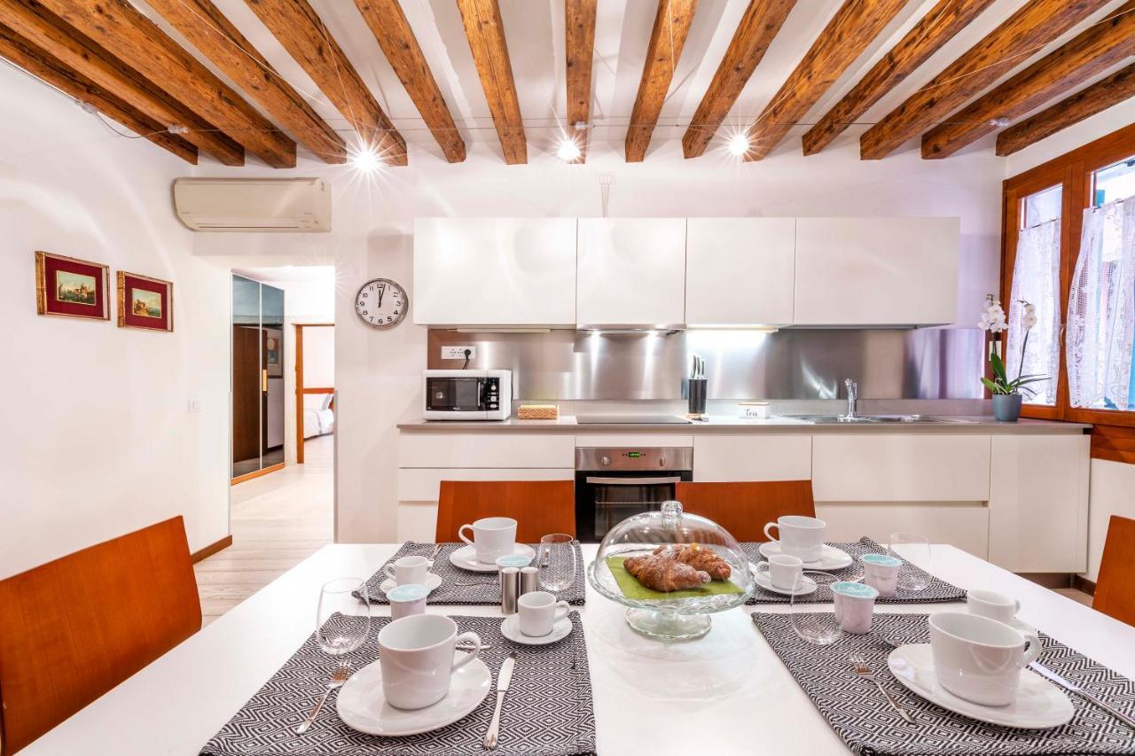 Central Apt Venezia