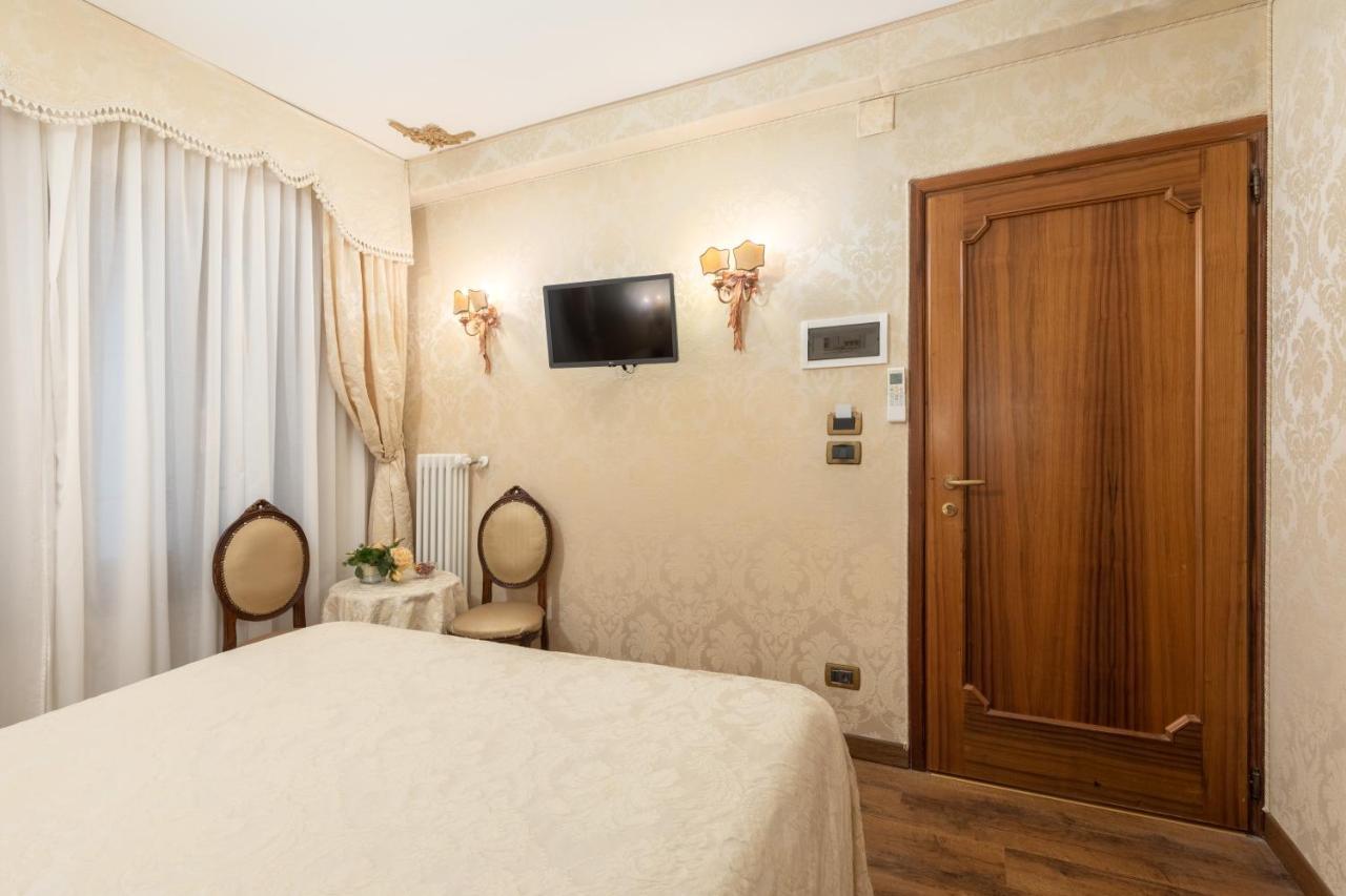 Residenza La Loggia Bed & Breakfast 2*