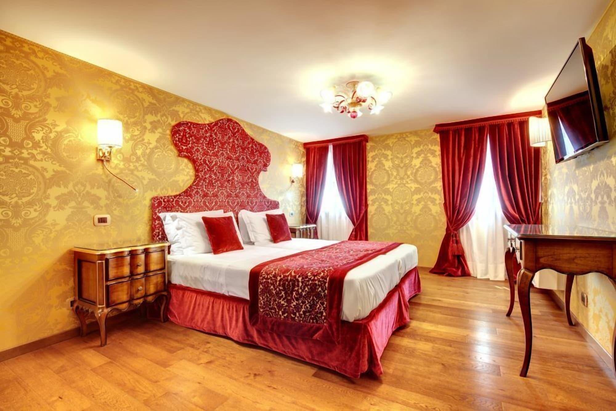 Hotel Casanova Venice