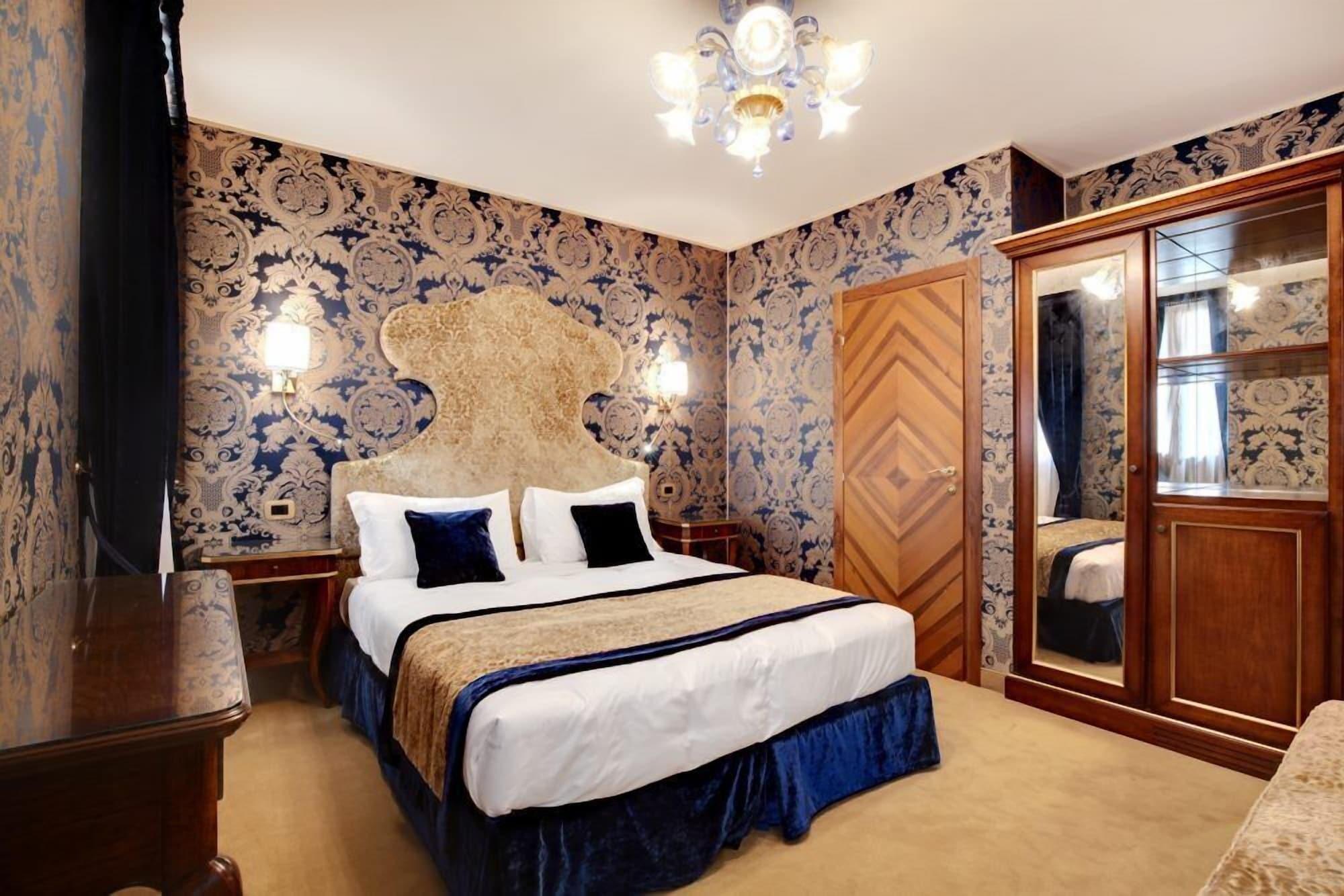 Hotel Casanova Venice