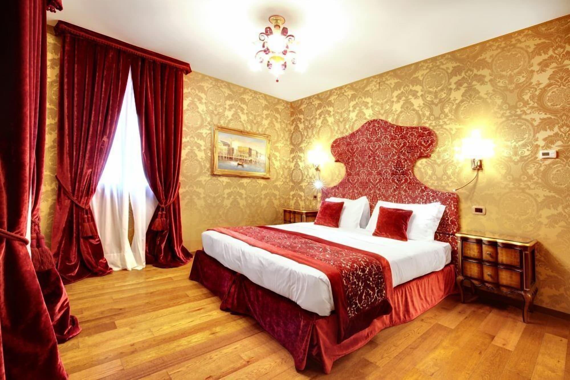 Hotel Casanova Venice