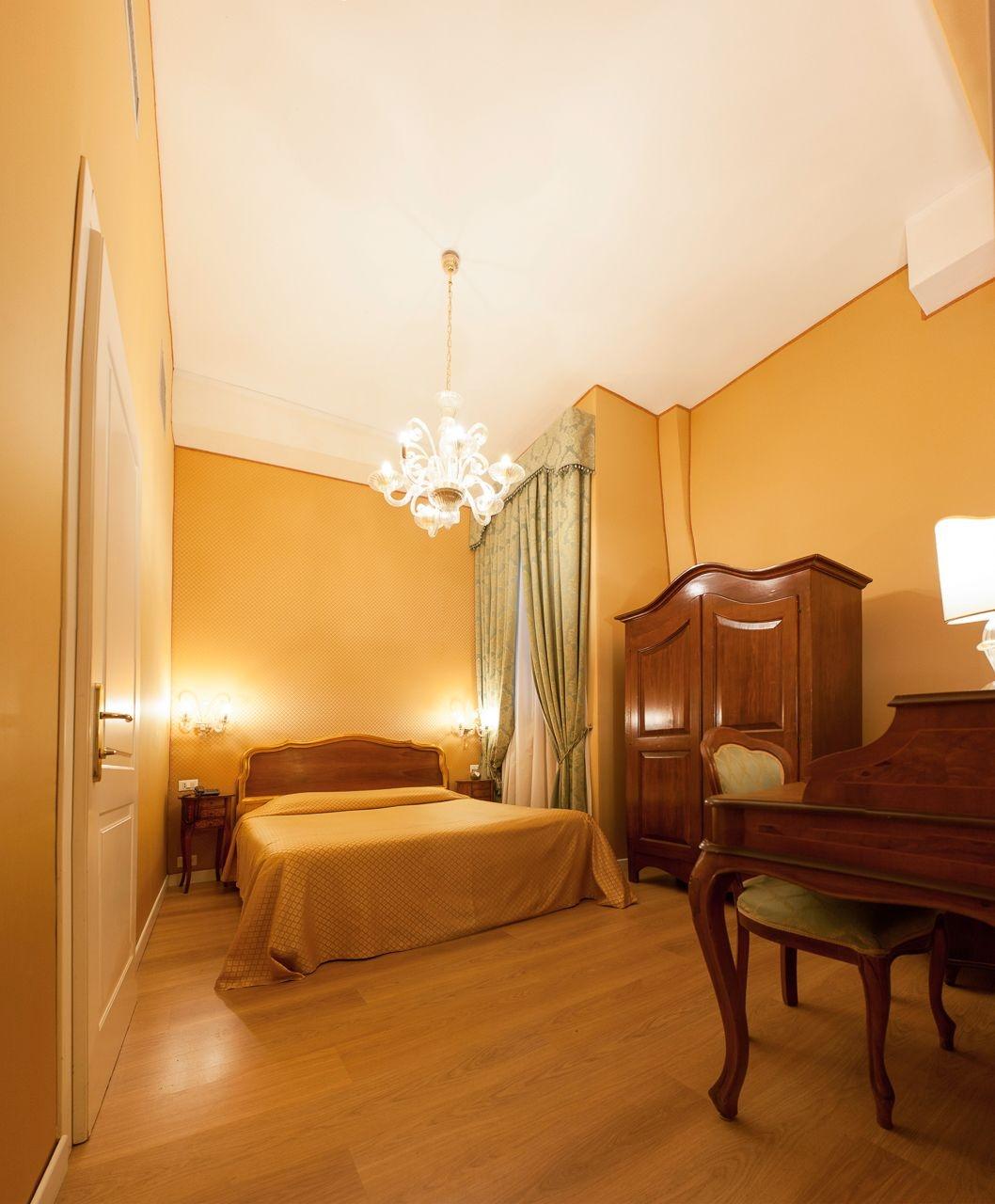 Canal Hotel Venice