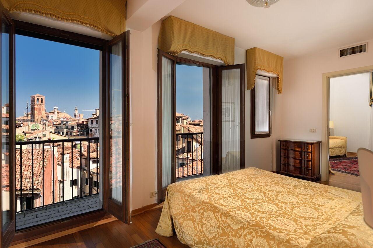 Torre Dell'orologio Hotel 4*
