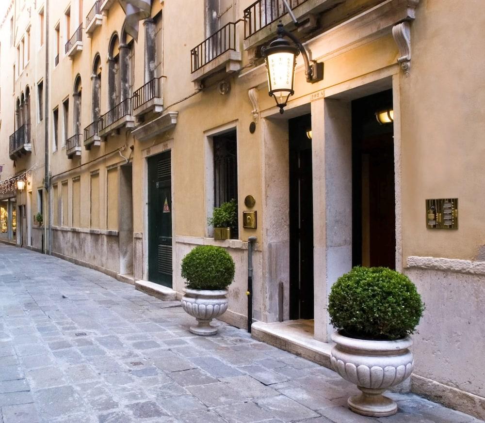 Hotel Torre Dell'orologio