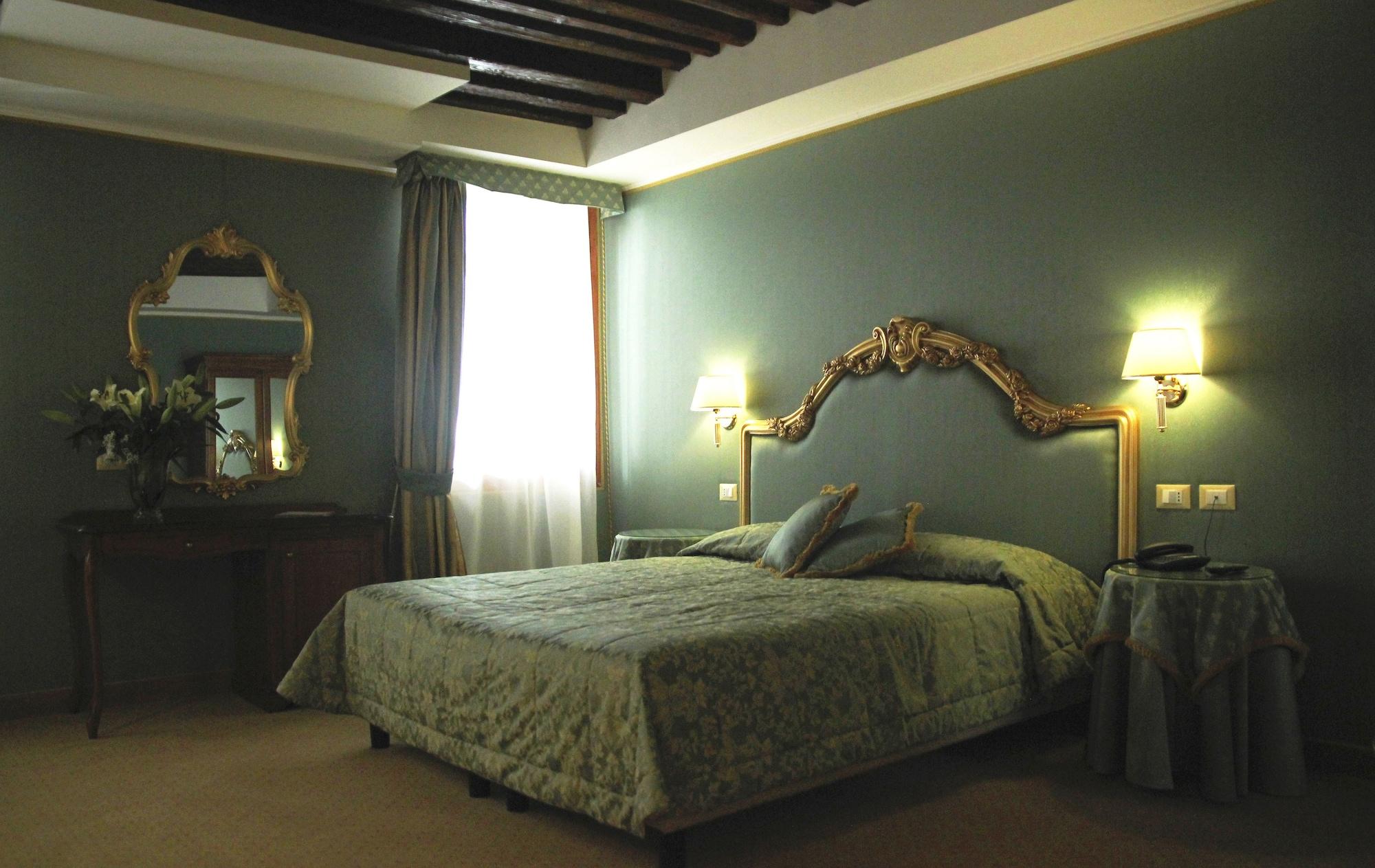 Corte Contarina Hotel 3*