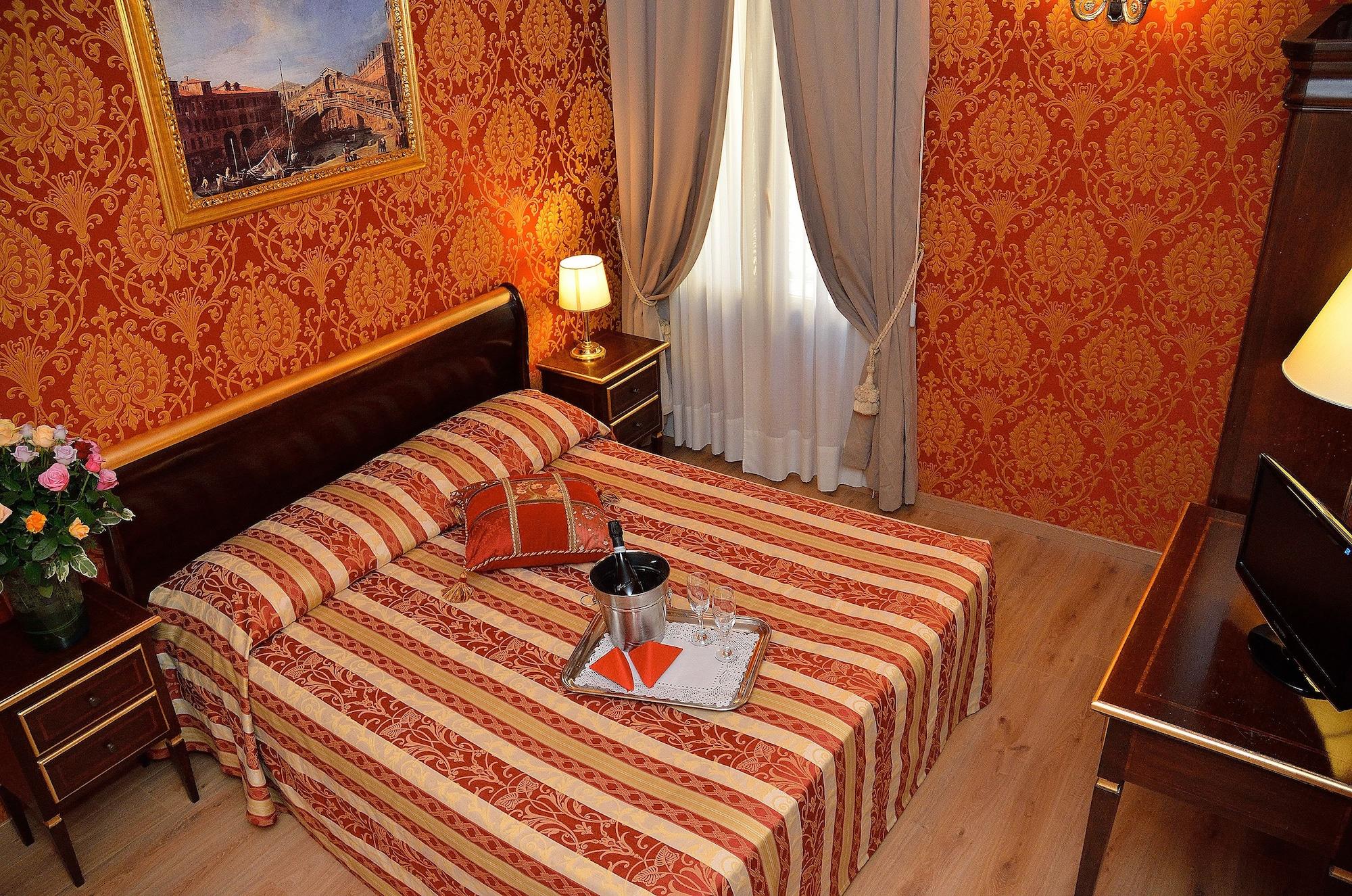 Bed & Breakfast Residenza Goldoni Venice