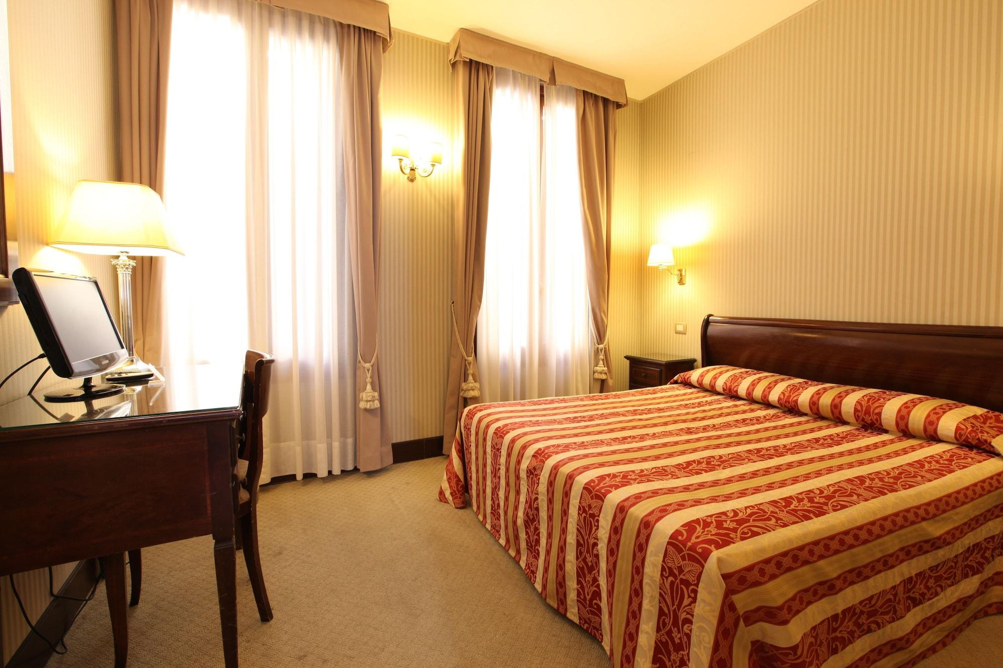 Bed & Breakfast Residenza Goldoni Venice