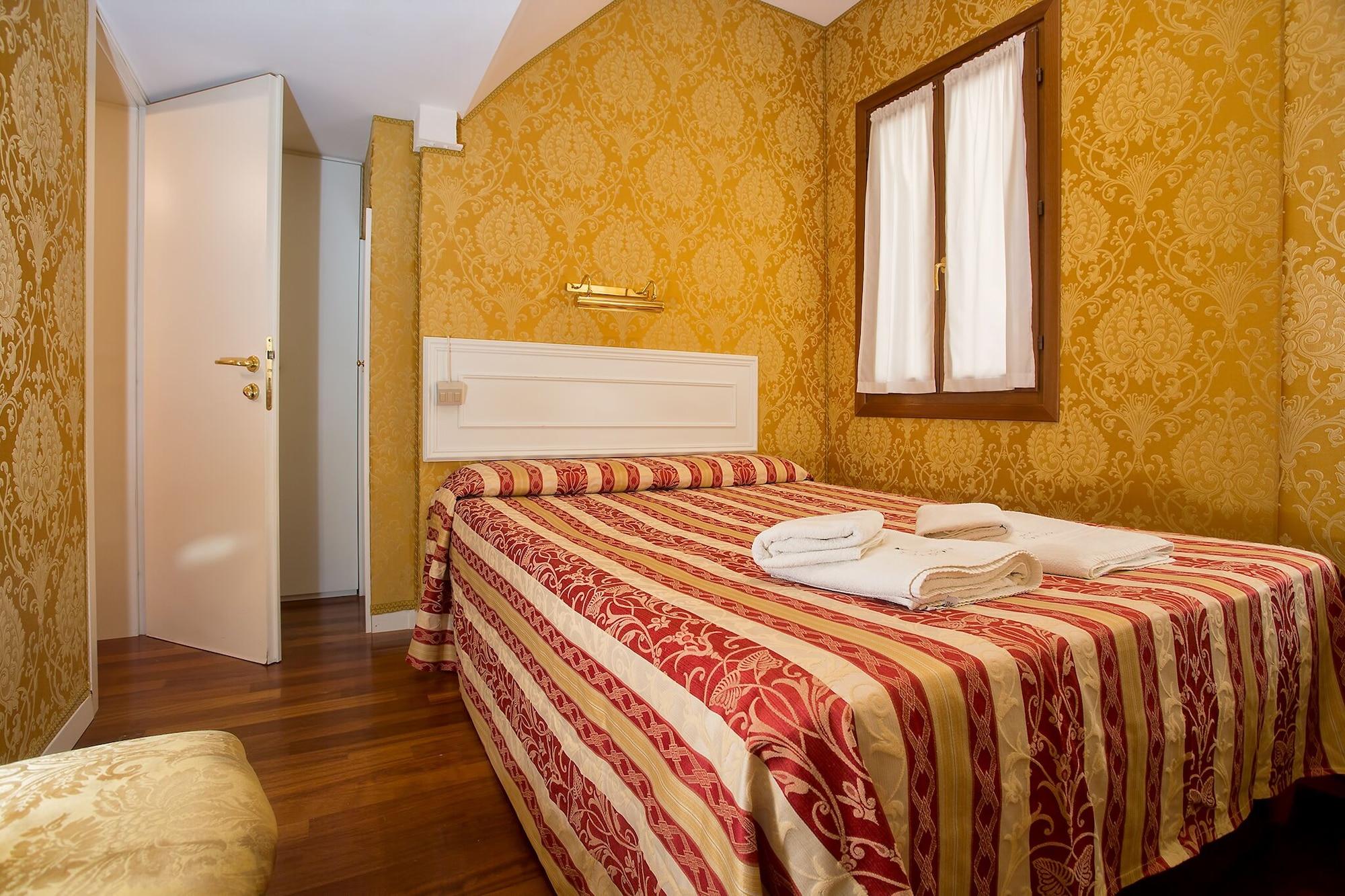 Residenza Goldoni Bed & Breakfast Venice