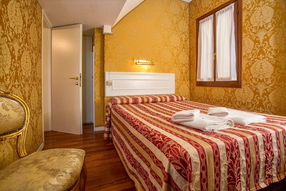 Residenza Goldoni 3*