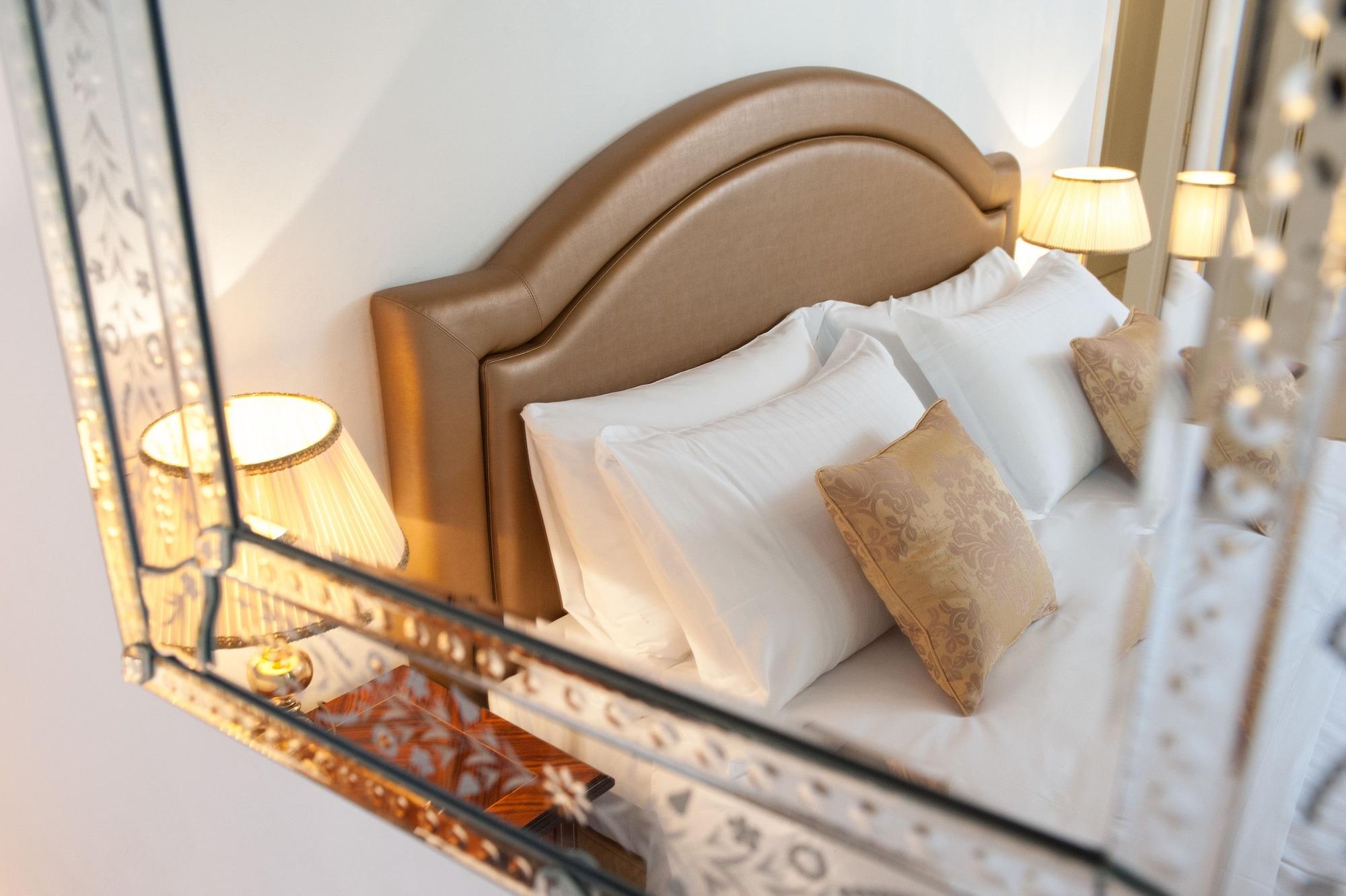 Apartment San Teodoro Palace - Luxury Apartments *