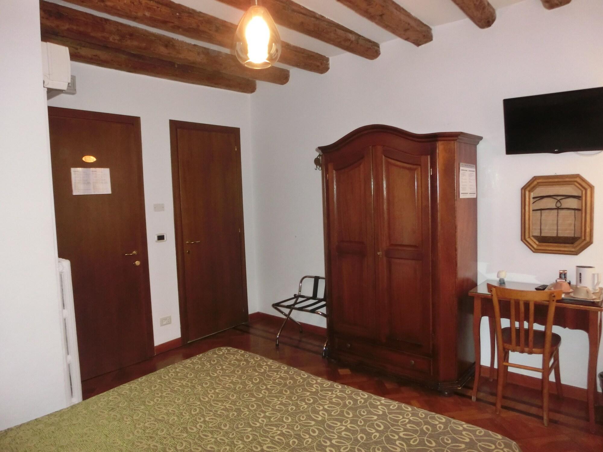 Art Deco 3* Venezia