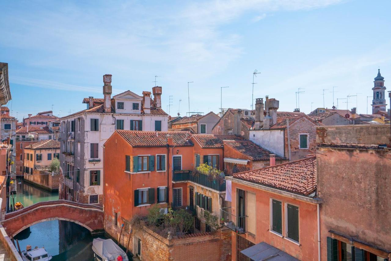 Dimora Sant'andrea Canal View Apartamento *