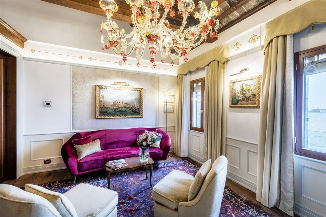 Hotel Monaco & Grand Canal Venice
