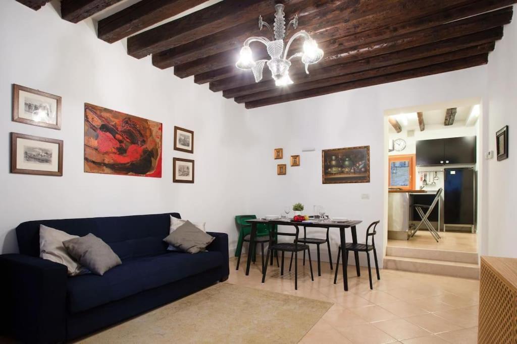 Riva Di Biasio & Sestiere Santa Croce X4 Apartment Venice