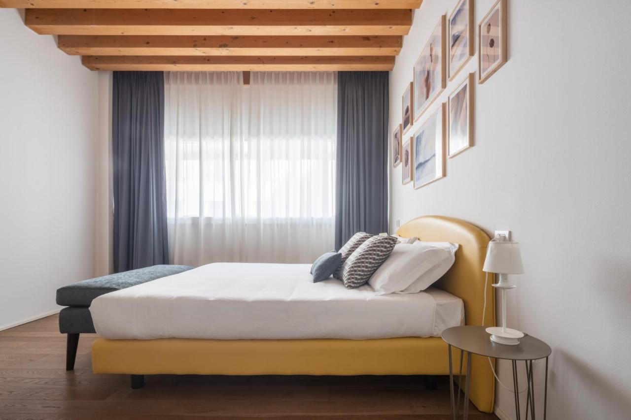 Mazzoni R&r Apartment Venice