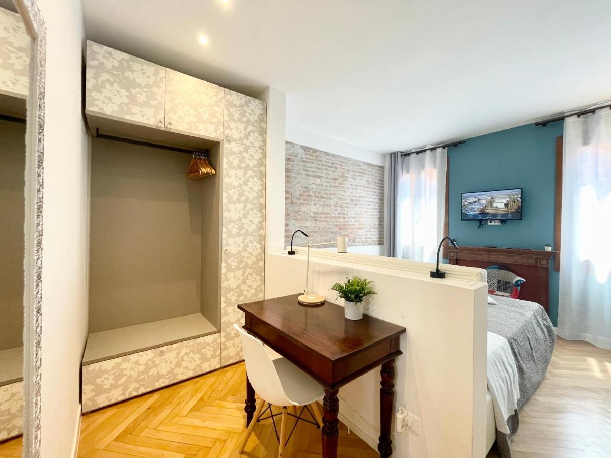 Apartment San Marco Luxury Apartments Steps From St Marks Venice