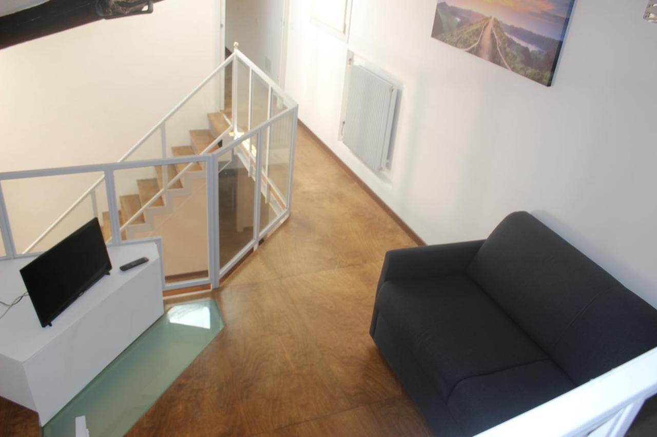 Nic House Apartment *