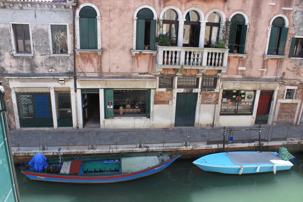 Hostel Biennale * Venice