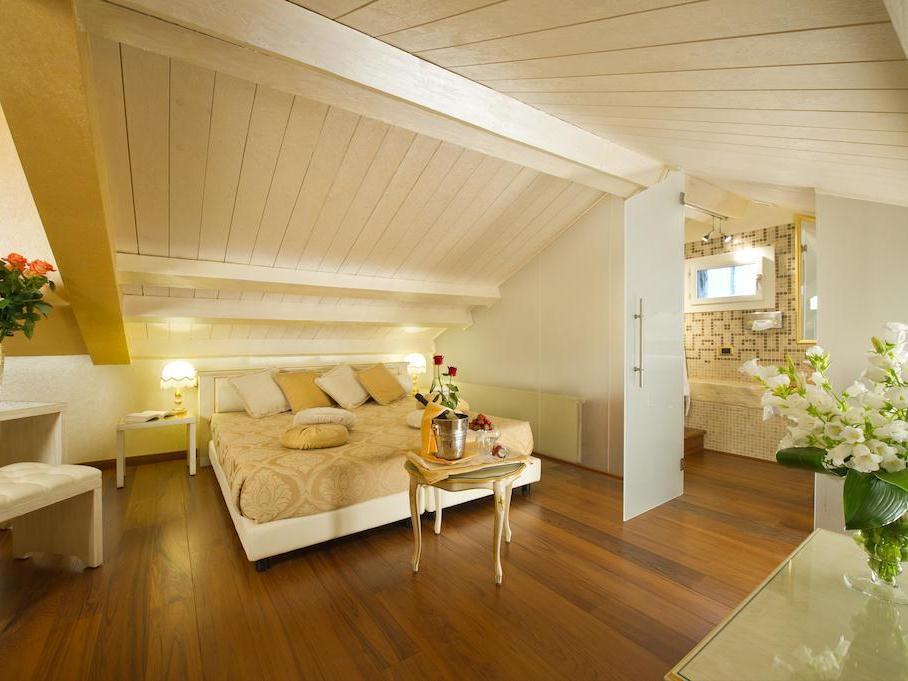 Hotel Savoia & Jolanda Venice