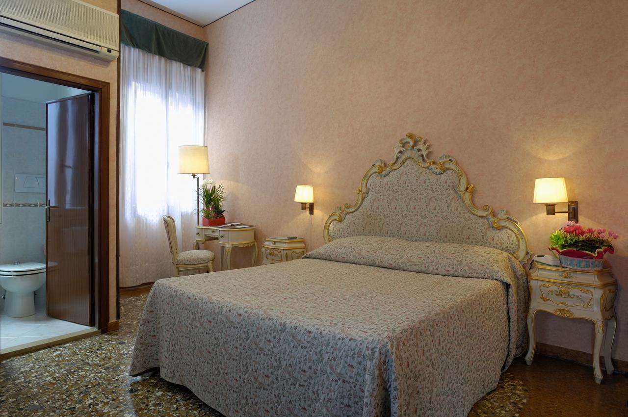 Hotel Basilea Venice