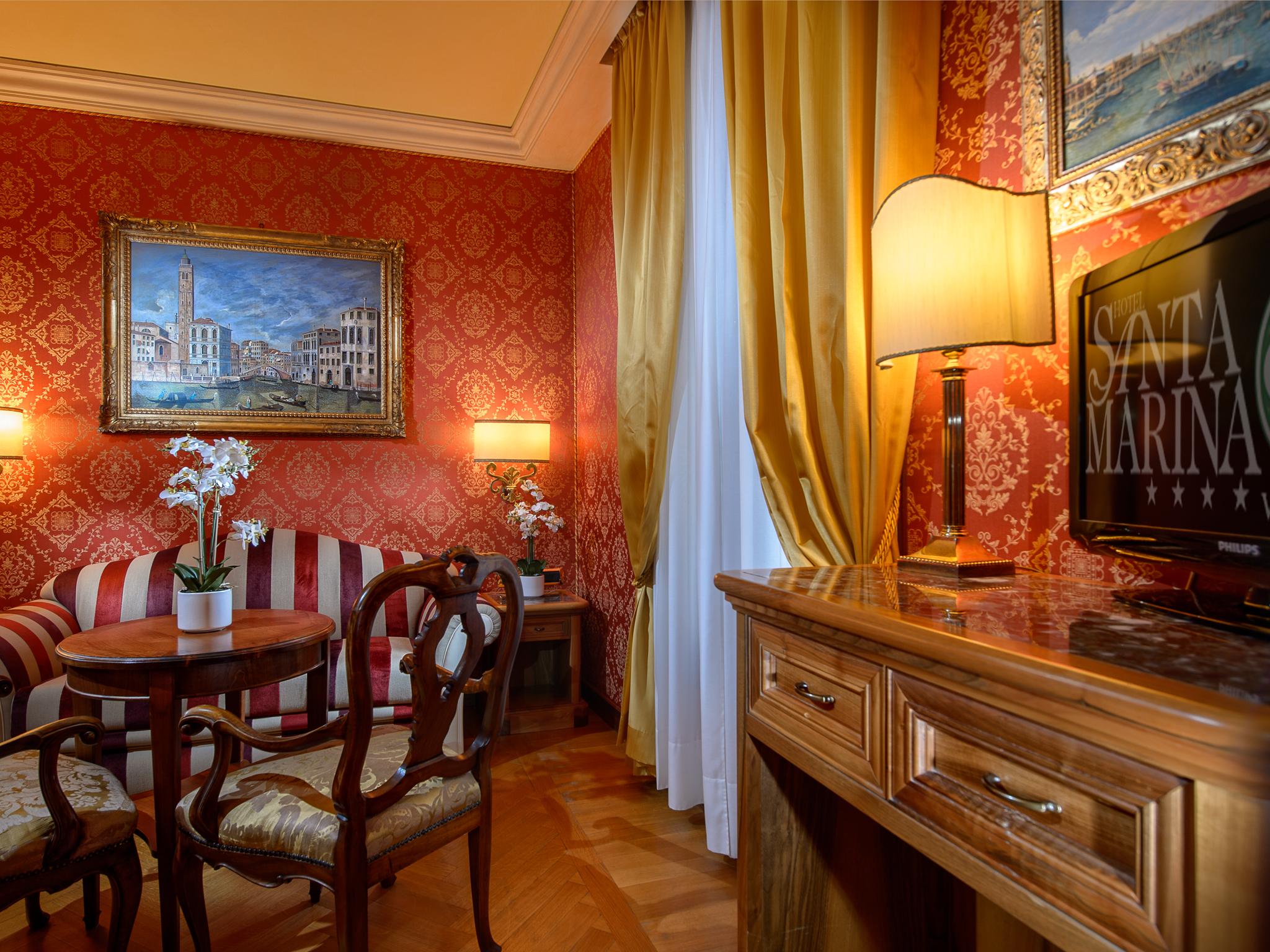 Santa Marina Hotel 4*